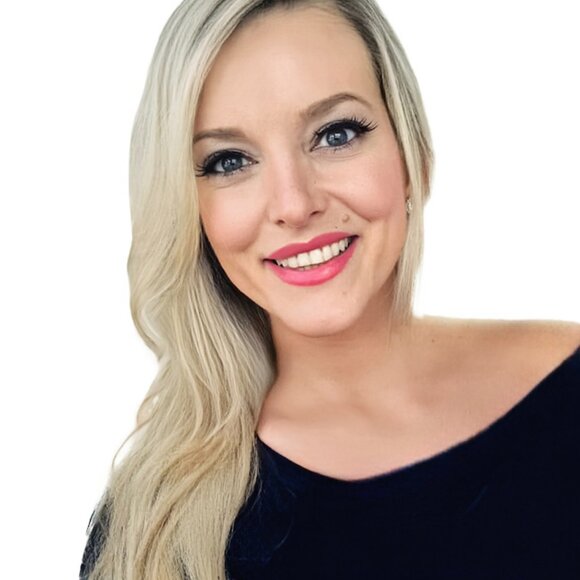 ๐ Sustainable Fashion Advocate ๐Posh Ambassador - Picture 1 of 9